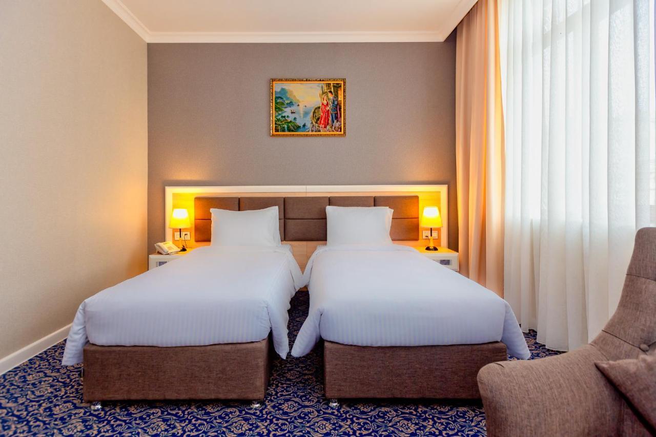 Golden City Hotel Baku Exteriör bild