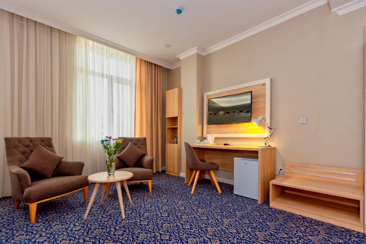 Golden City Hotel Baku Exteriör bild