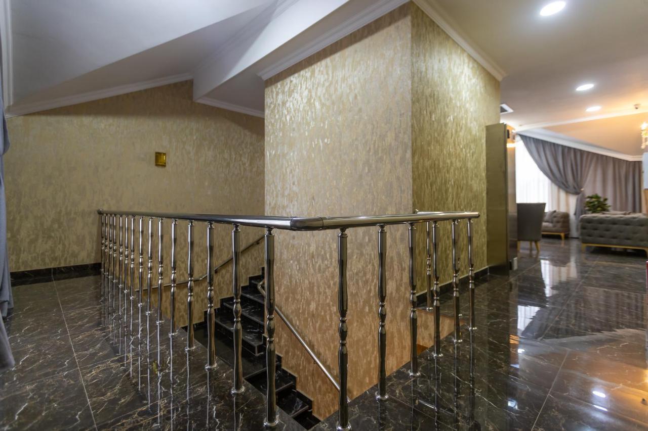 Golden City Hotel Baku Exteriör bild