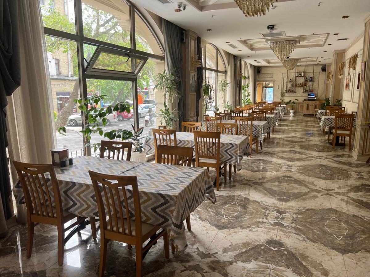 Golden City Hotel Baku Exteriör bild
